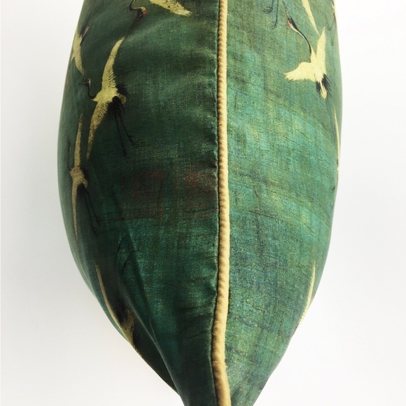 Japanese decorative bird pillow - Picture 5 of 6